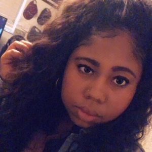 Meet your Posher, Bria